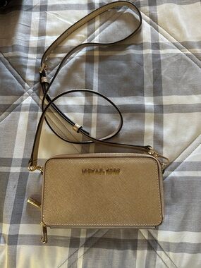 Michael Kors Crossbody Bag in Light Gold and Beige
